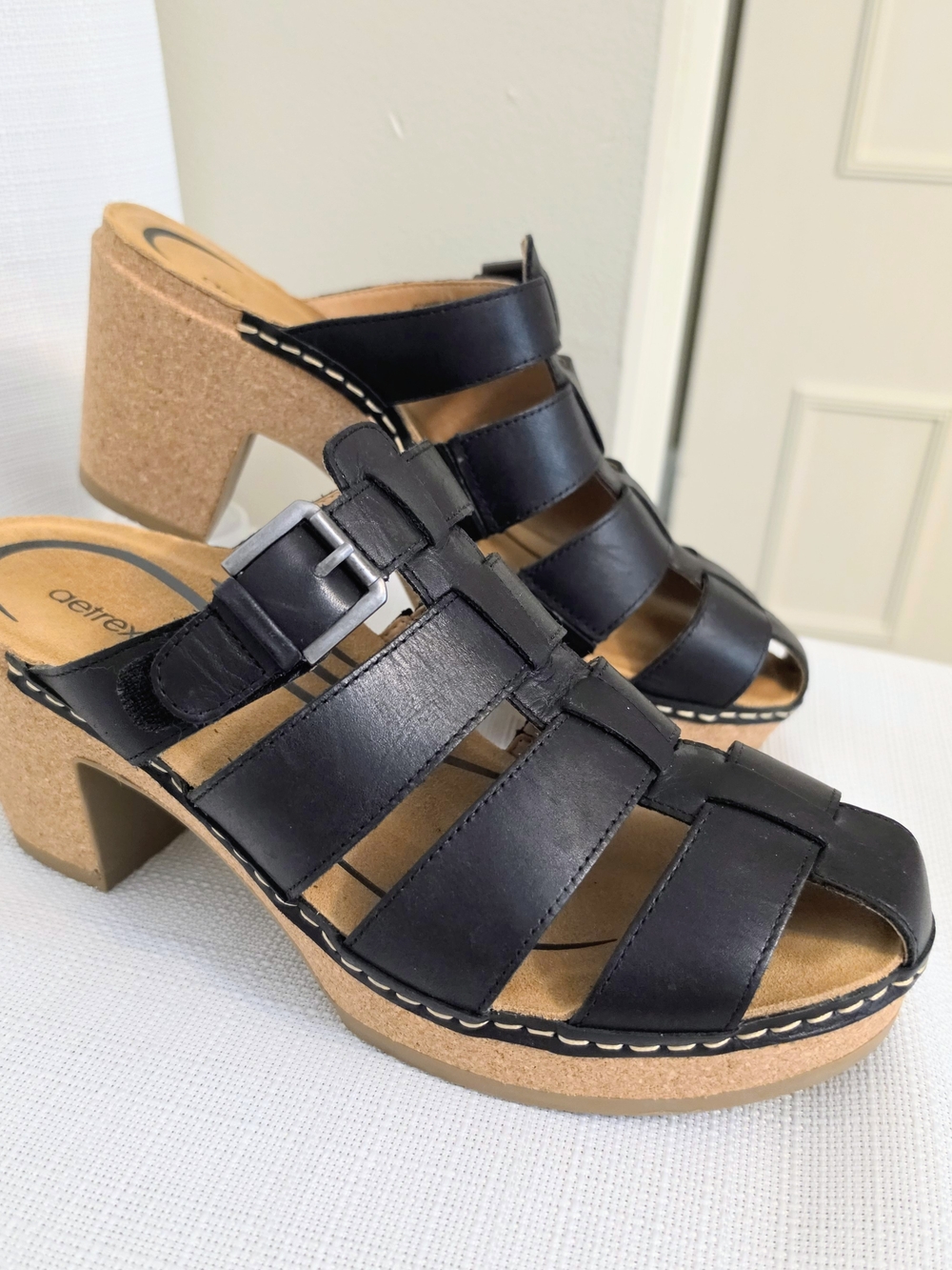 Aetrex Cally Leather Platform Sandals Wm 10 Slip On Cork Sole Closed Toe